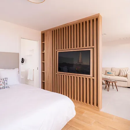 15b Modern Ocean View * Cotillo